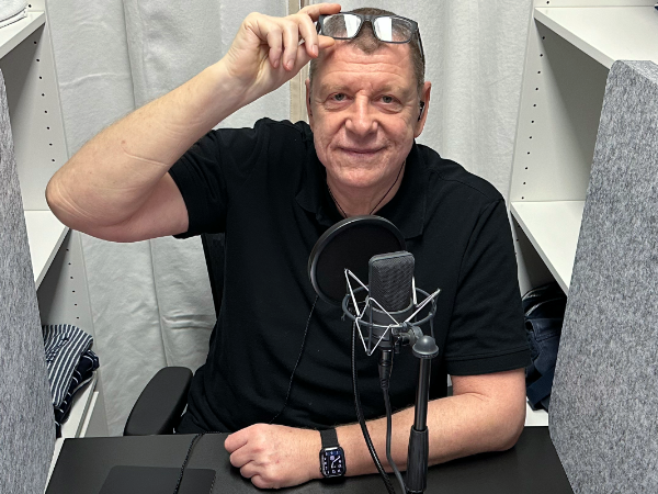 Peter Patten im Heimstudio 01